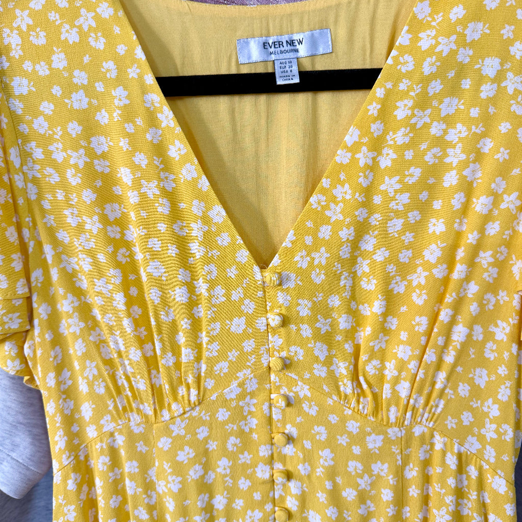 yellow dress