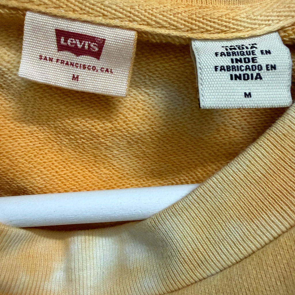 Levi's Oversized Tie-Dye Crewneck in Golden Yellow